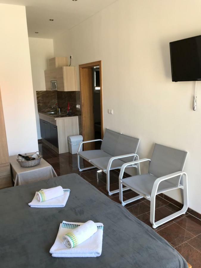 Apartmani Subasic Pag Town Esterno foto