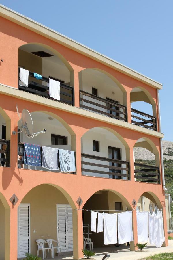 Apartmani Subasic Pag Town Esterno foto