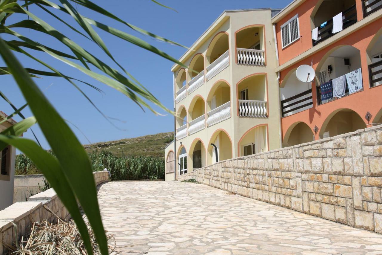 Apartmani Subasic Pag Town Esterno foto