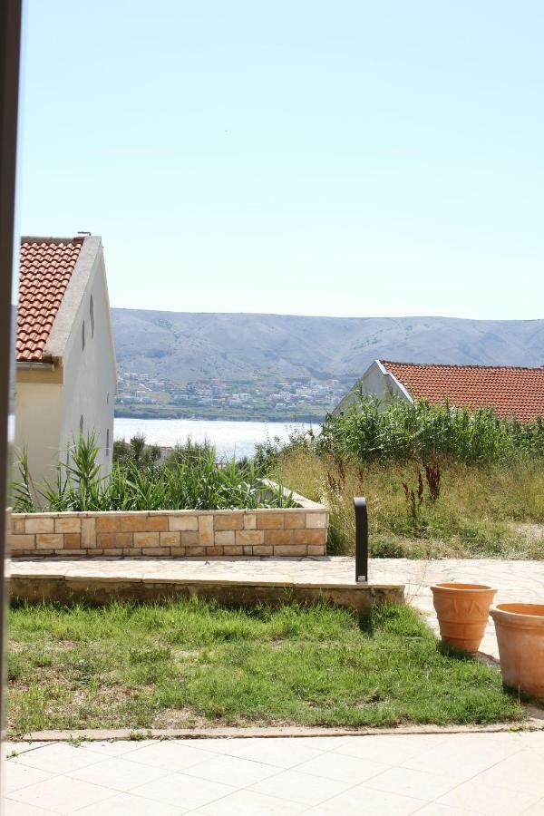 Apartmani Subasic Pag Town Esterno foto
